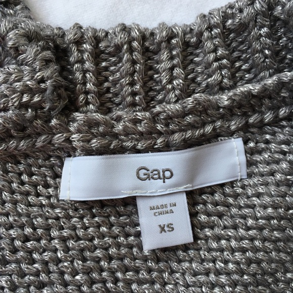 Sweater - Picture 6 of 6